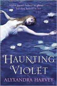 Alyxandra Harvey: Haunting Violet (2011, Walker Books for Young Readers)