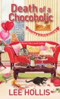 Lee Hollis: Death Of A Chocoholic (2014, Kensington Publishing)