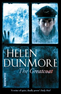 Helen Dunmore: The Greatcoat (Paperback, Hammer)