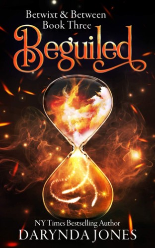 Darynda Jones: Beguiled (Paperback, 2021, Darynda Jones)